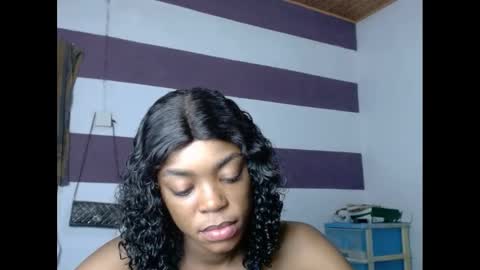 Snapshot of sexyxbunnyxx chatting on 02-06-25, 09:06 Blue online show from 02-06-25, 09:06