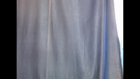 Snapshot of sexyxbunnyxx chatting on 02-27-25, 12:13 Blue online show from 02-27-25, 12:13