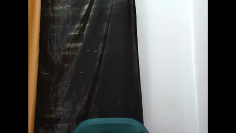 Snapshot of sexyxbunnyxx chatting on 11-11-25, 09:09 Blue online show from 11-11-25, 09:09