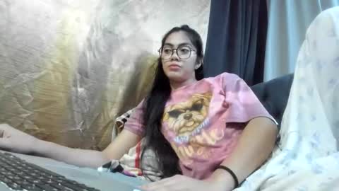 Snapshot of sexyxenaaa chatting on 10-10-25, 09:36 Xenaaa online show from 10-10-25, 09:36