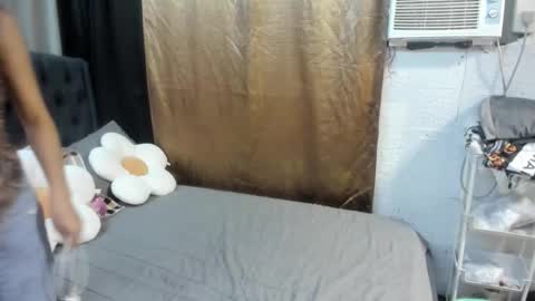 Snapshot of sexyxenaaa chatting on 10-12-25, 07:24 Xenaaa online show from 10-12-25, 07:24