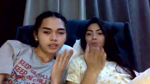 Snapshot of sexyxenaaa chatting on 11-13-25, 09:41 Xenaaa online show from 11-13-25, 09:41