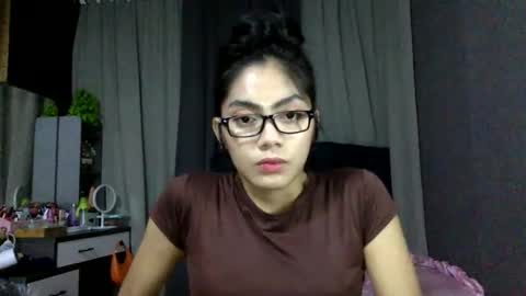 Snapshot of sexyxenaaa chatting on 01-09-26, 01:58 Xenaaa online show from 01-09-26, 01:58