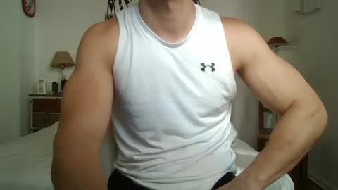 Snapshot of sexyyphilip chatting on 12-20-24, 07:28 sexyyphilip online show from 12-20-24, 07:28