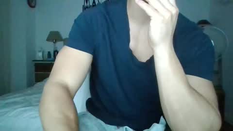 Snapshot of sexyyphilip chatting on 12-22-24, 07:44 sexyyphilip online show from 12-22-24, 07:44