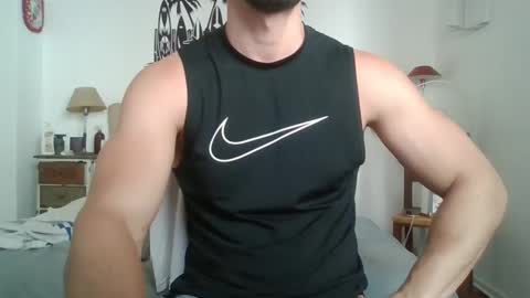 Snapshot of sexyyphilip chatting on 01-02-25, 06:45 sexyyphilip online show from 01-02-25, 06:45