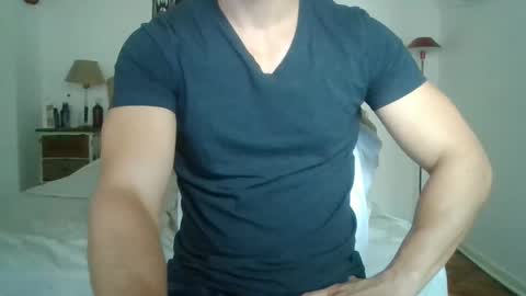 Snapshot of sexyyphilip chatting on 02-23-25, 11:55 sexyyphilip online show from 02-23-25, 11:55