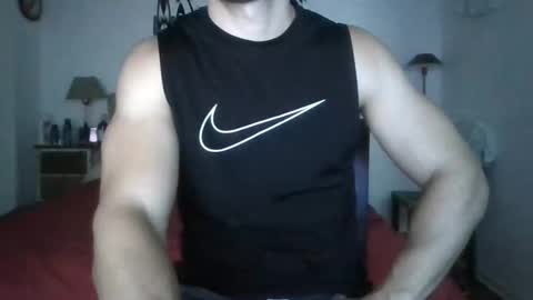 Snapshot of sexyyphilip chatting on 03-04-25, 10:27 sexyyphilip online show from 03-04-25, 10:27