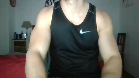 Snapshot of sexyyphilip chatting on 09-12-25, 12:00 sexyyphilip online show from 09-12-25, 12:00
