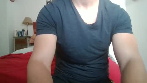 Snapshot of sexyyphilip chatting on 10-15-25, 02:06 sexyyphilip online show from 10-15-25, 02:06