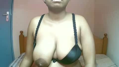 sexyyred_ online show from 09-18-25, 10:28