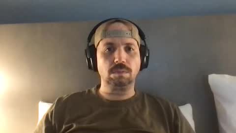 Snapshot of sfgiants1982 chatting on 11-05-25, 07:52 sfgiants1982 online show from 11-05-25, 07:52