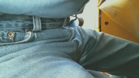 Bruce online show from 01-08-25, 03:50