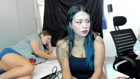 MiaSergio online show from 02-05-25, 01:54