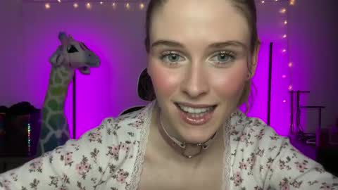 Snapshot of shadebabe chatting on 02-04-25, 07:51 shadebabe online show from 02-04-25, 07:51