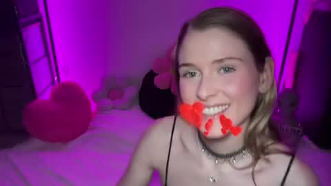 Snapshot of shadebabe chatting on 07-09-26, 05:33 shadebabe online show from 07-09-26, 05:33