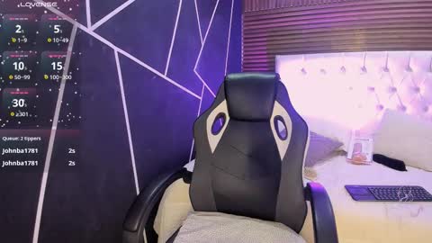 Liz online show from 03-10-26, 10:48