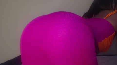 Snapshot of shadow_sweets chatting on 09-28-25, 02:55 Shadow online show from 09-28-25, 02:55