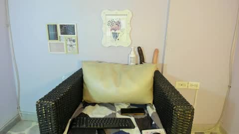 Snapshot of shaidy_scott chatting on 10-20-25, 03:07 shaidy_scott online show from 10-20-25, 03:07