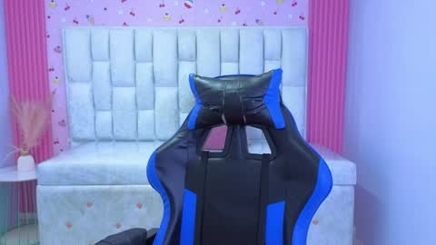 Snapshot of shalon_diaz_sub chatting on 07-09-26, 03:05 Shalon online show from 07-09-26, 03:05