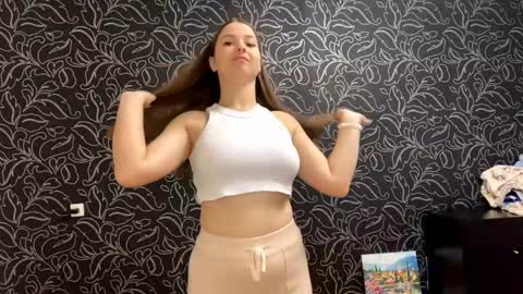 Iris online show from 09-27-25, 08:14