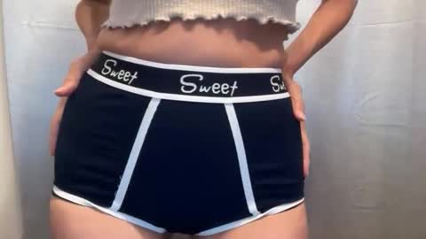 Snapshot of shamanwoman chatting on 12-01-25, 05:29 Shaman Woman online show from 12-01-25, 05:29