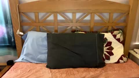 Snapshot of shamanwoman chatting on 03-01-26, 07:49 Shaman Woman online show from 03-01-26, 07:49