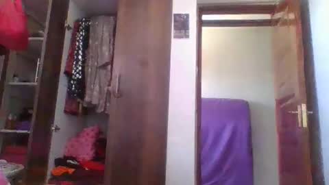 Snapshot of shana22222 chatting on 02-10-26, 10:52 shana22222 online show from 02-10-26, 10:52