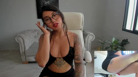 Snapshot of shanabellucy chatting on 01-09-25, 05:54 onlyfans shanabellucy online show from 01-09-25, 05:54
