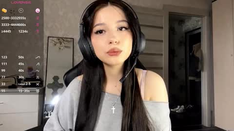 Viola online show from 11-06-25, 06:47