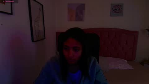 shanelle online show from 11-19-25, 03:06