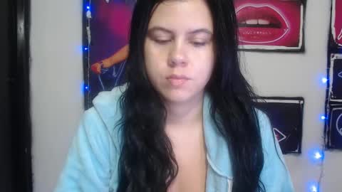 Snapshot of shanellmoore chatting on 02-06-25, 10:48 Shanell Moore online show from 02-06-25, 10:48