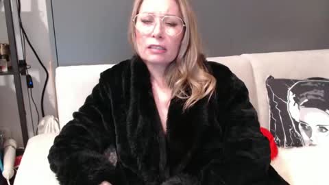 Shannon07 online show from 01-09-25, 12:35