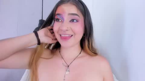 Snapshot of shanntal__ chatting on 09-11-25, 08:31 Shanntal online show from 09-11-25, 08:31