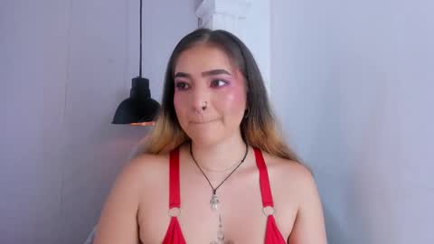 Snapshot of shanntal__ chatting on 09-15-25, 07:36 Shanntal online show from 09-15-25, 07:36