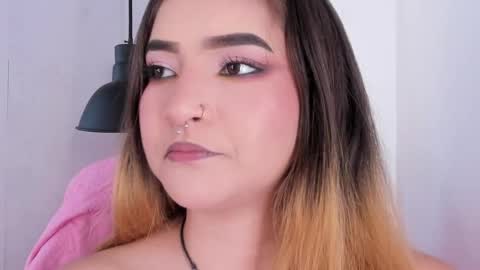 Snapshot of shanntal__ chatting on 10-04-25, 08:07 Shanntal online show from 10-04-25, 08:07