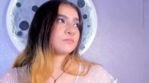 Snapshot of shanntal__ chatting on 11-14-25, 07:34 Shanntal online show from 11-14-25, 07:34