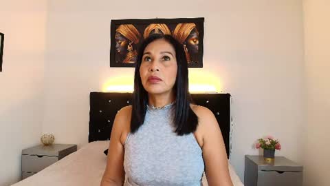 Snapshot of shanon_mature_ chatting on 06-22-26, 07:11 Shanon online show from 06-22-26, 07:11