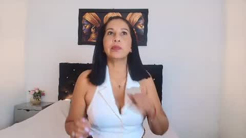 Snapshot of shanon_mature_ chatting on 07-21-26, 07:49 Shanon online show from 07-21-26, 07:49