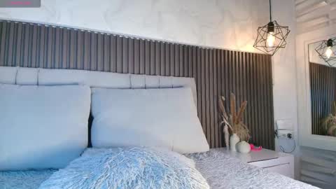 SHANON online show from 03-26-26, 07:19