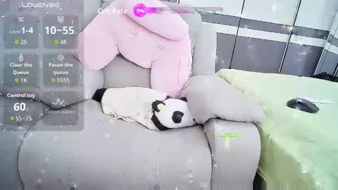 Snapshot of shanshan_cn chatting on 09-26-25, 02:04 shanshan_cn online show from 09-26-25, 02:04