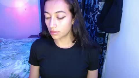 shantal_d01 online show from 09-21-25, 12:23