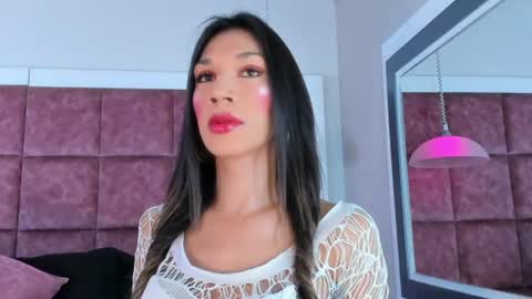 Snapshot of shantal_ferrer3 chatting on 06-15-26, 11:07 shantal_ferrer3 online show from 06-15-26, 11:07