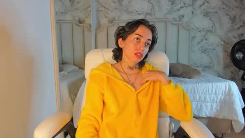 Shantal online show from 11-01-25, 03:52