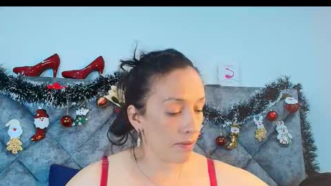 Snapshot of shantey_laurent chatting on 12-16-25, 03:17 shantey online show from 12-16-25, 03:17