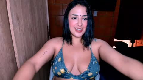 My real name is bella  Much Gust  online show from 12-27-24, 07:14