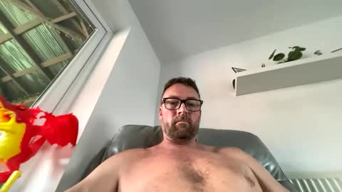 Snapshot of sharksboy16 chatting on 06-07-26, 04:49 Sharksboy online show from 06-07-26, 04:49