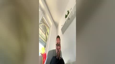 Sharksboy online show from 06-12-26, 04:17