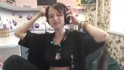 Sara online show from 06-29-26, 04:51