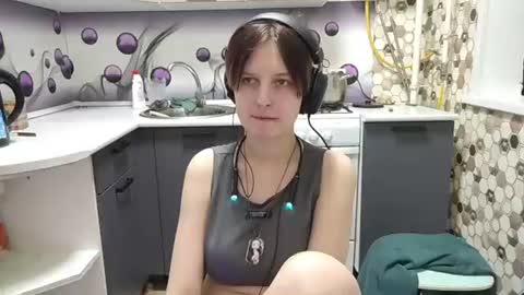 Sara online show from 07-04-26, 05:19